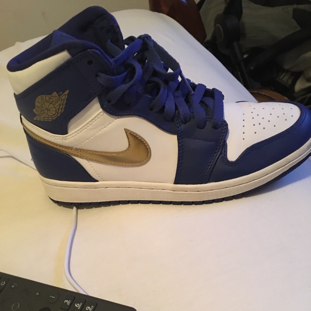 Air Jordan retros 1
